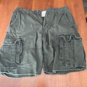 American Eagle Cargo Shorts Classic Olive GreenLength Size 33